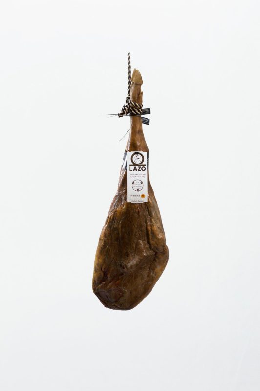 Jamon de Bellota 100% Ibérico LAZO D.O.P JABUGO (Variedad Manchado de Jabugo)